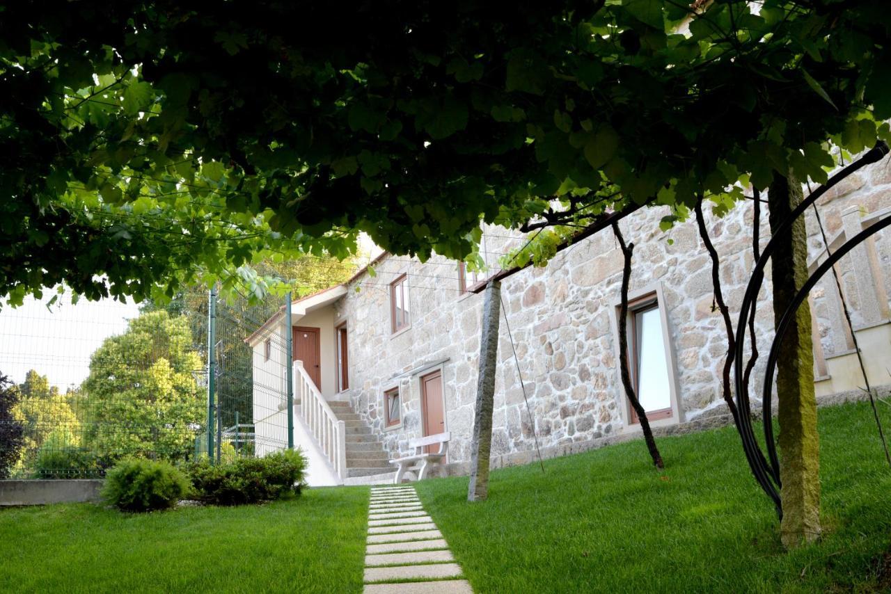Bed and Breakfast Quinta Dos Jasmins Pacos de Ferreira Esterno foto